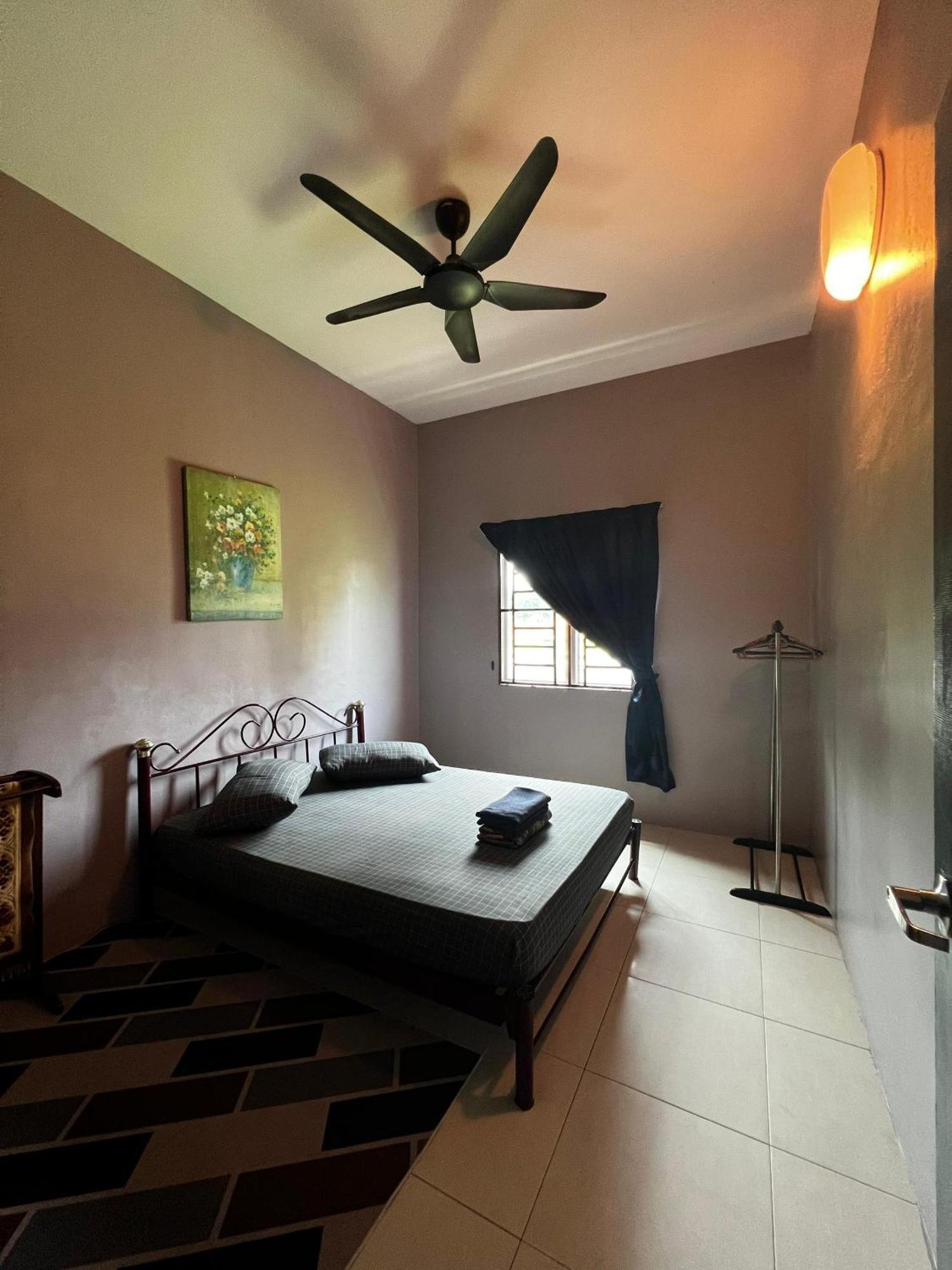 Taiping Homestay Husna Afina Εξωτερικό φωτογραφία